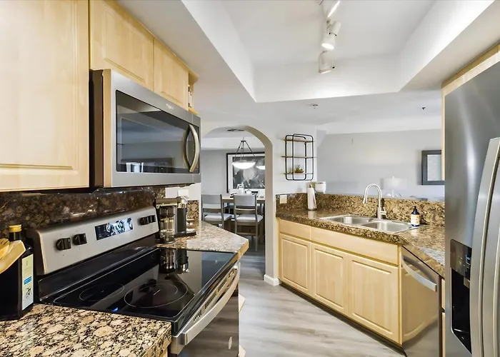Apartment Biltmore Bliss Desert Retreat!